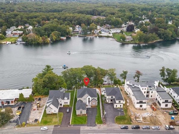 241 Lake Ave, Worcester MA 01604