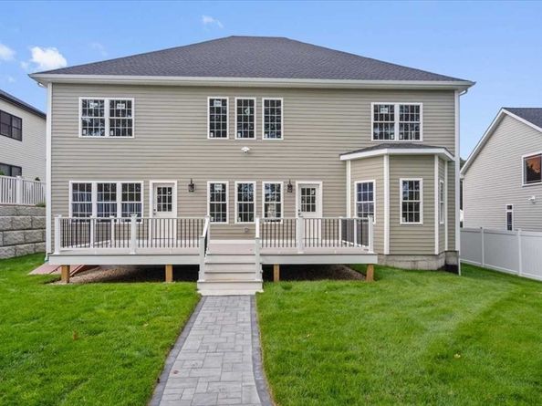 241 Lake Ave, Worcester MA 01604