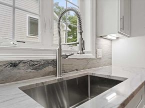 241 Lake Ave, Worcester MA 01604