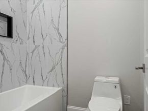 241 Lake Ave, Worcester MA 01604
