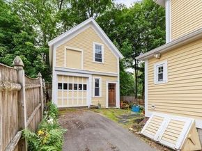 24 Park St, Wakefield MA 01880