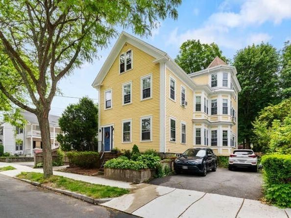 24 Park St, Wakefield MA 01880