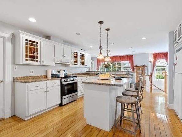 24 Park St, Wakefield MA 01880