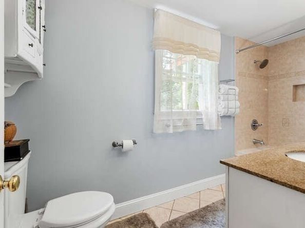 24 Park St, Wakefield MA 01880