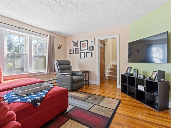 52 Norwood St, Marlborough MA 01752