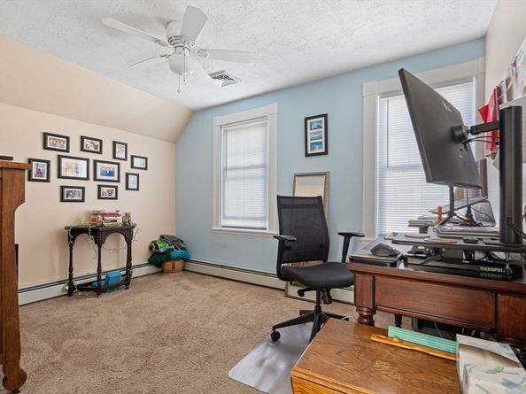52 Norwood St, Marlborough MA 01752