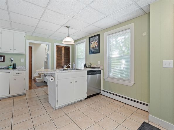 52 Norwood St, Marlborough MA 01752
