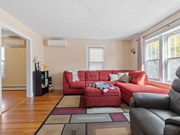 52 Norwood St, Marlborough MA 01752