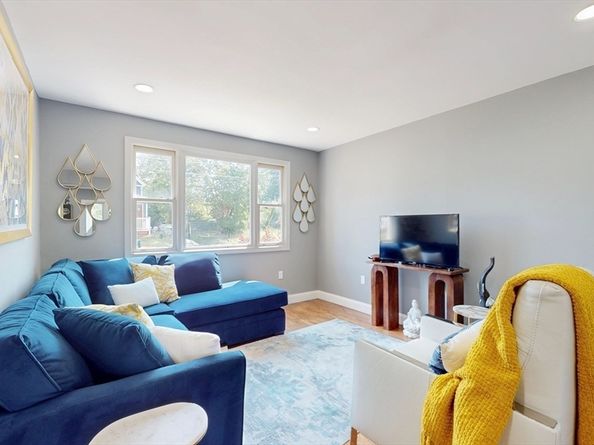 79 Kinsley, Stoughton MA 02072