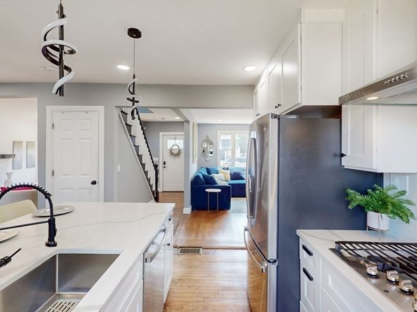 79 Kinsley, Stoughton MA 02072