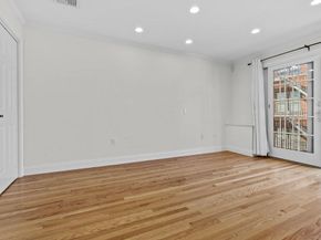 11 Wiget St 114, Boston MA 02113