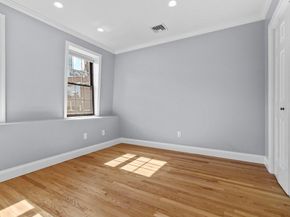 11 Wiget St 114, Boston MA 02113