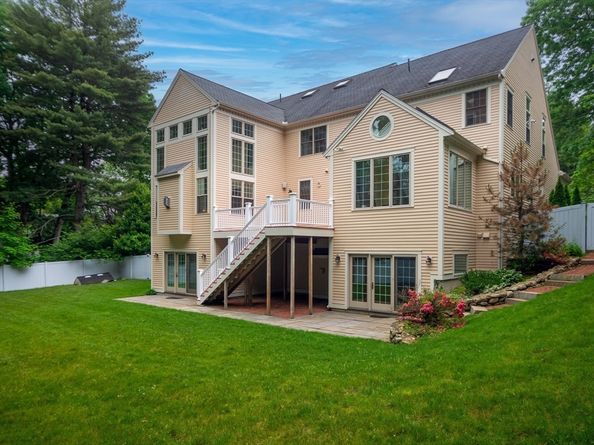 14 Nassau Drive, Winchester MA 01890