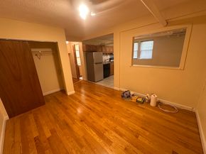 313 Summit Ave 13, Boston MA 02135