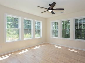 300 Martins Landing 107, North Reading MA 01864