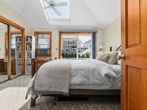 163 Old Point Rd, Newburyport MA 01950