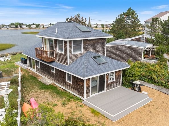 163 Old Point Rd, Newburyport MA 01950