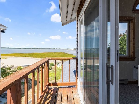 163 Old Point Rd, Newburyport MA 01950
