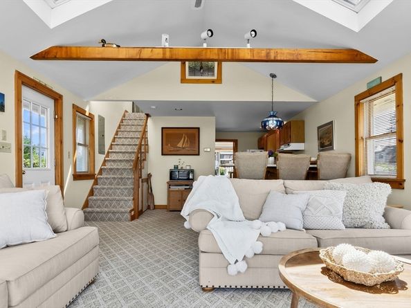 163 Old Point Rd, Newburyport MA 01950