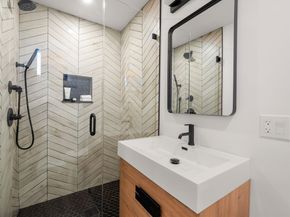 7a Kemble Pl, Boston MA 02127