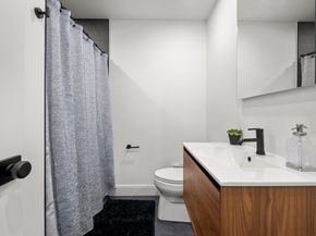 7a Kemble Pl, Boston MA 02127