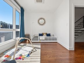 7a Kemble Pl, Boston MA 02127