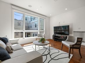 7a Kemble Pl, Boston MA 02127
