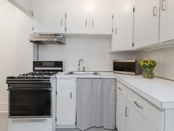 60 Commonwealth Ave 4, Boston MA 02116