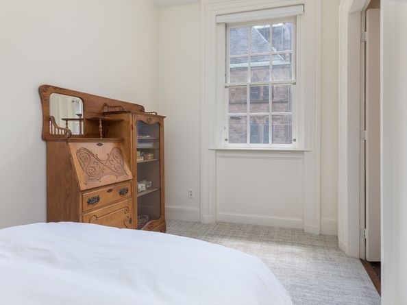 60 Commonwealth Ave 4, Boston MA 02116