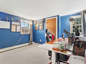 81 Arrowhead Dr, Bridgewater MA 02324