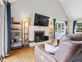 81 Arrowhead Dr, Bridgewater MA 02324