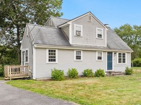81 Arrowhead Dr, Bridgewater MA 02324