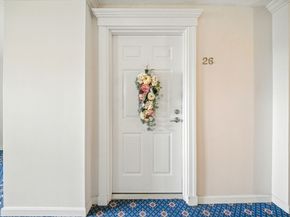 12 Ledgewood Way 26, Peabody MA 01960