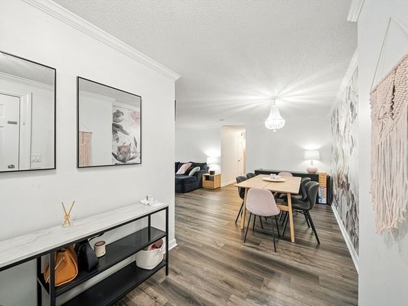 12 Ledgewood Way 26, Peabody MA 01960