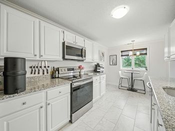 12 Ledgewood Way