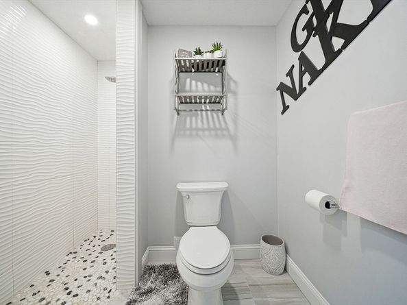 12 Ledgewood Way 26, Peabody MA 01960