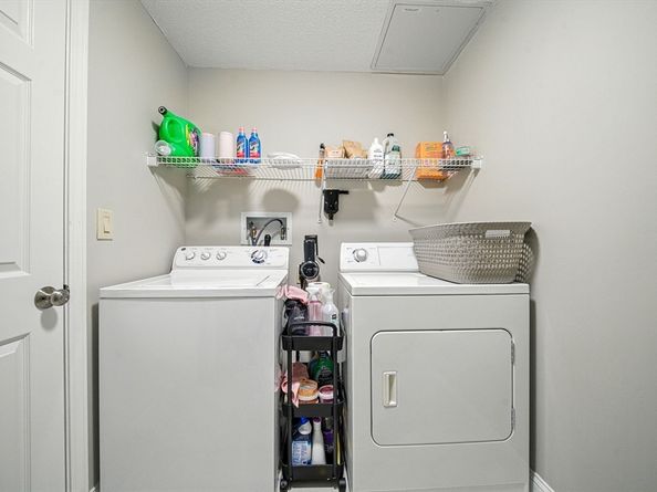12 Ledgewood Way 26, Peabody MA 01960