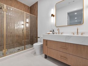 1114 Beacon St. 309, Newton MA 02461