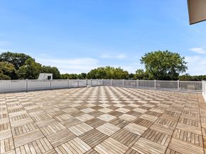 1114 Beacon St. 309, Newton MA 02461