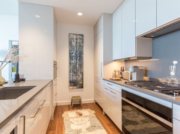 1 Dalton 4505, Boston MA 02115