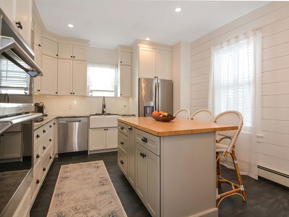 2 Peirce Rd, Lynn MA 01902
