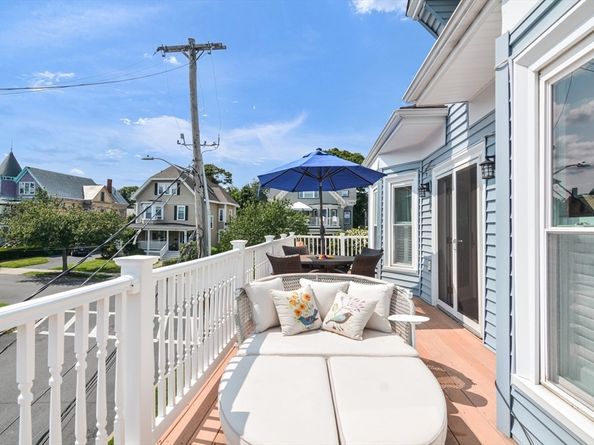 2 Peirce Rd, Lynn MA 01902