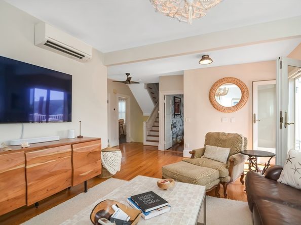 2 Peirce Rd, Lynn MA 01902