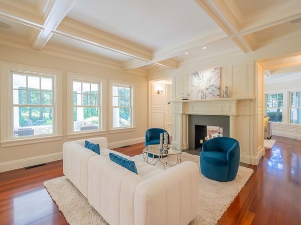 197 Grant St, Lexington MA 02420