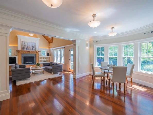 197 Grant St, Lexington MA 02420