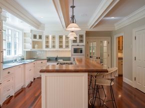 197 Grant St, Lexington MA 02420
