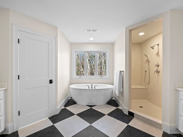 3 Weeping Willow Drive, Andover MA 01810