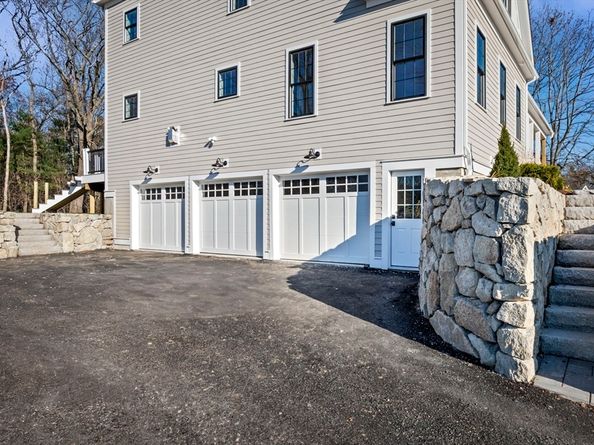 3 Weeping Willow Drive, Andover MA 01810
