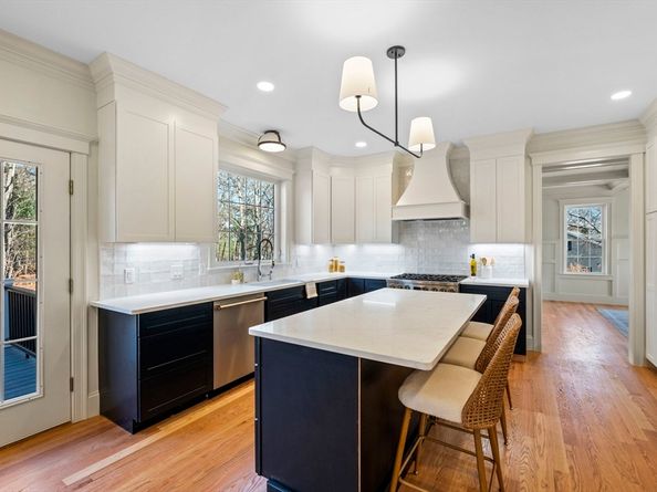 3 Weeping Willow Drive, Andover MA 01810