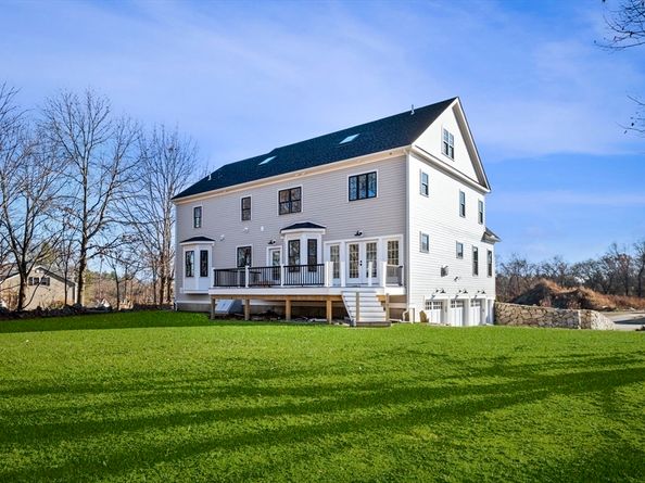 3 Weeping Willow Drive, Andover MA 01810